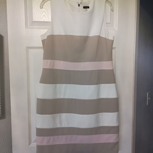 Tommy Hilfiger Dresses & Skirts - Tommy Hilfiger Colorblock Sheath Dress, Size 14